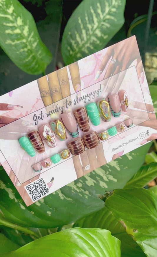 Aubrie Deluxe Mani Pedi Combo