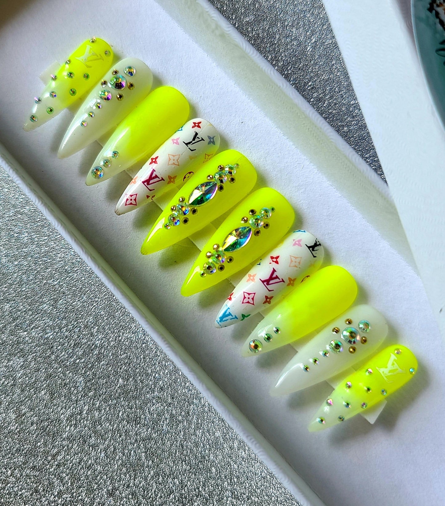 Acrylic Press on Nails Custom Press on Nails