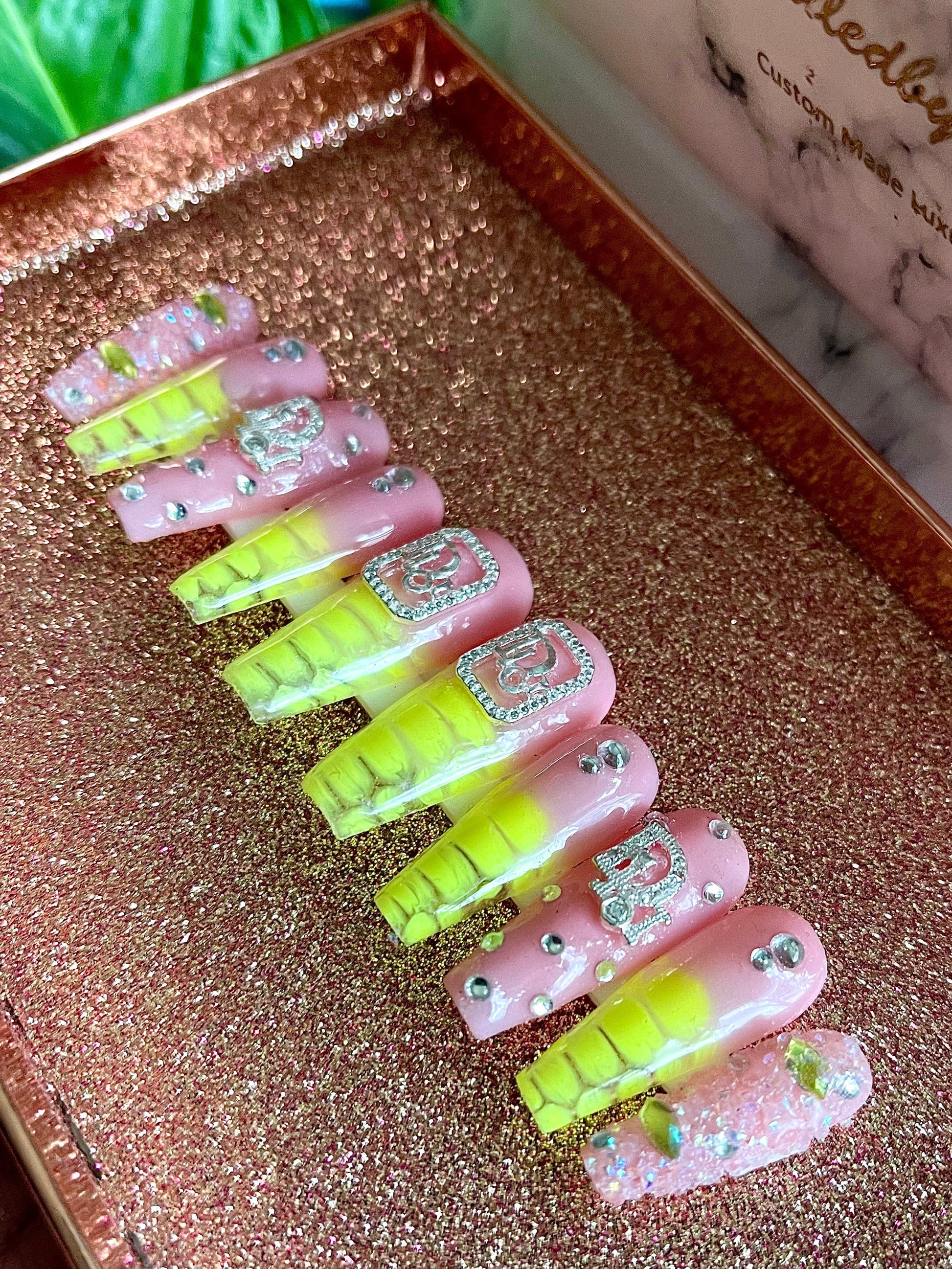 Acrylic Press on Nails Custom Press on Nails